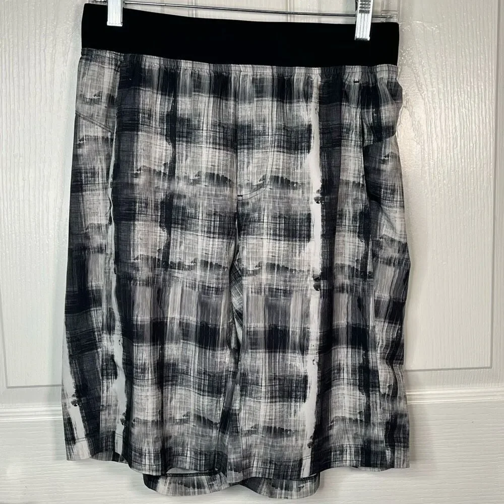 Lululemon Men’s Sz S Lightweight Athletic Shorts Gray Black